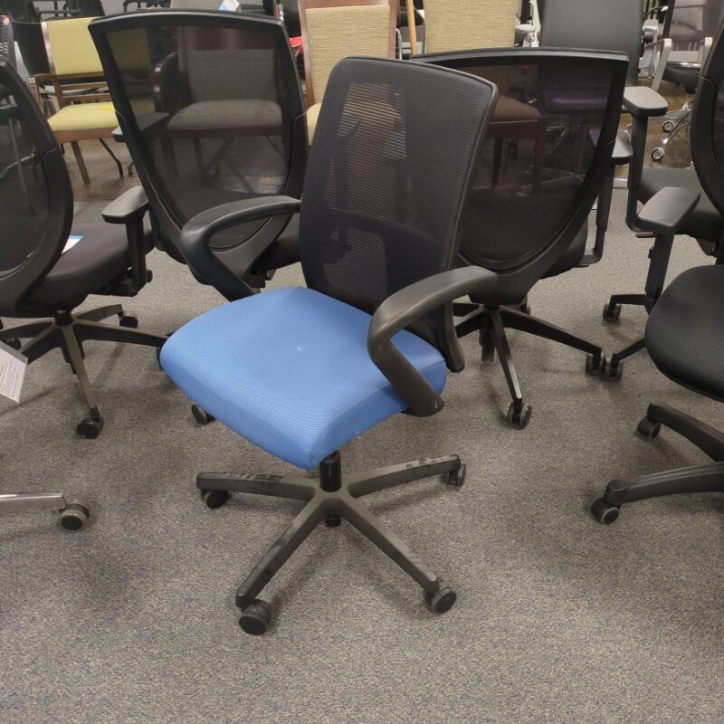 used hon ignition desk chair